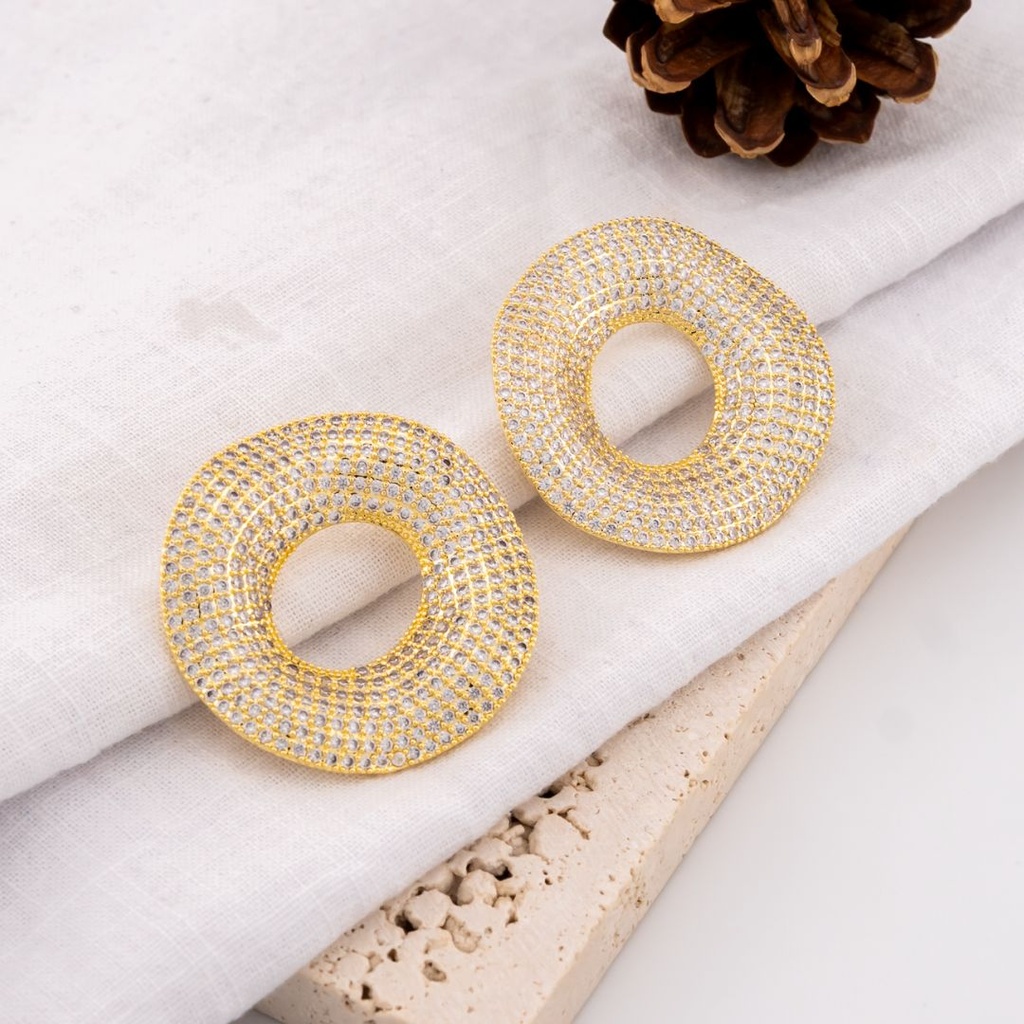 Aretes stud en forma de disco con zirconias pin de plata baño 18k