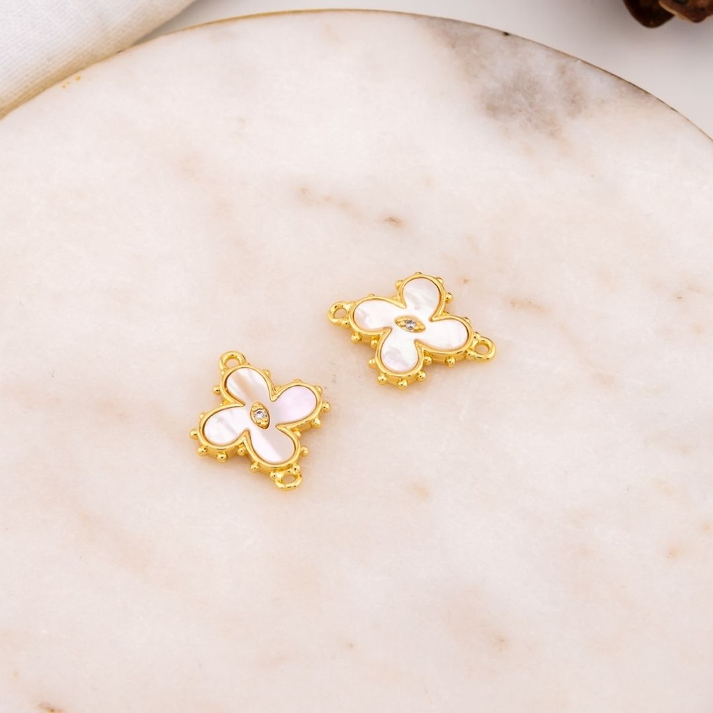 Enlace de trebol madre perla y baño 18k