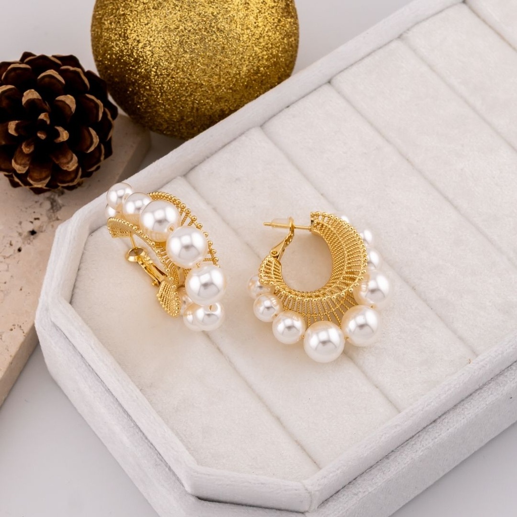 Aretes argolla con perlas baño 18k