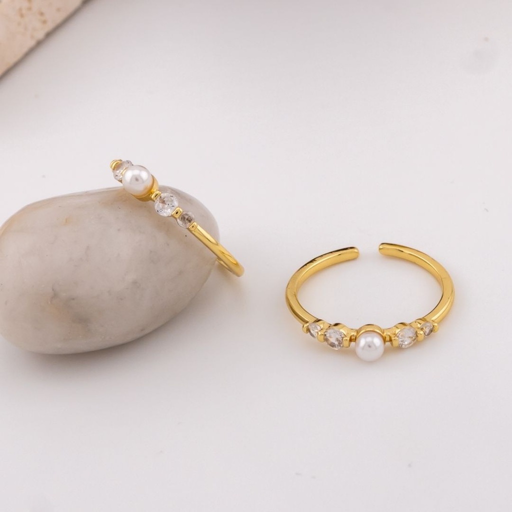 Anillo ajustable con perlas y zirconias baño 18k