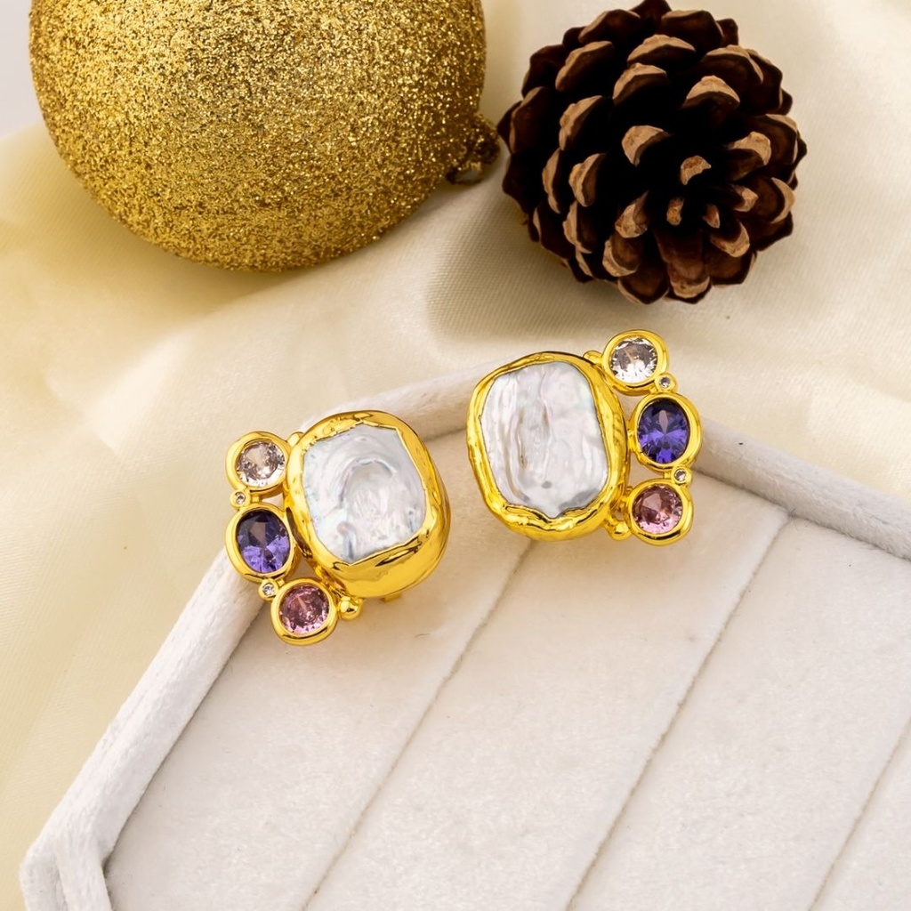 Aretes de barrocas engastados en goldfilled con zirconias