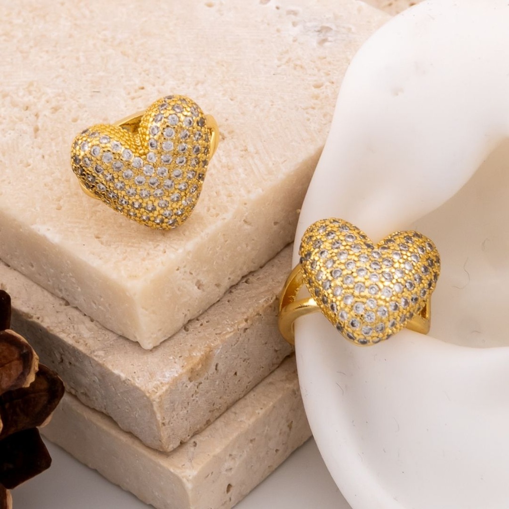 Earcuff corazon micropave baño 18k