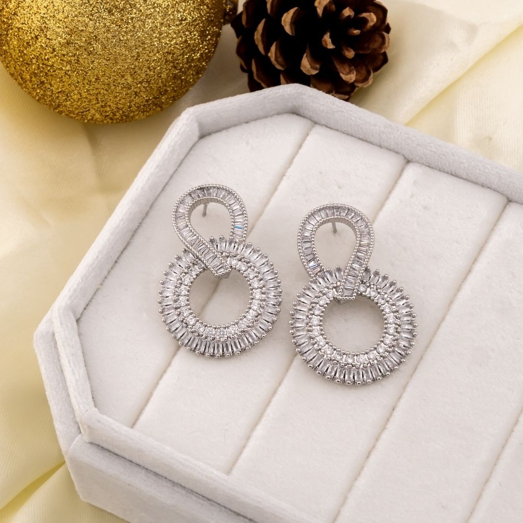 Aretes colgantes con zirconia baño 18k