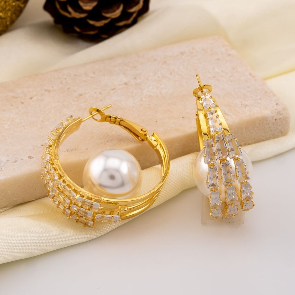 Argollas con perlas y zirconias baño 18k