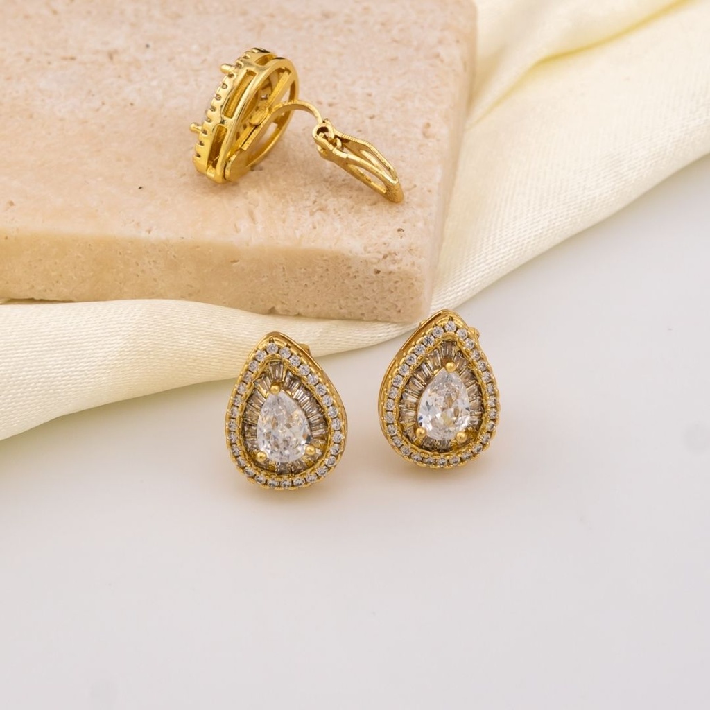 Aretes de presion con zirconias baño 18k