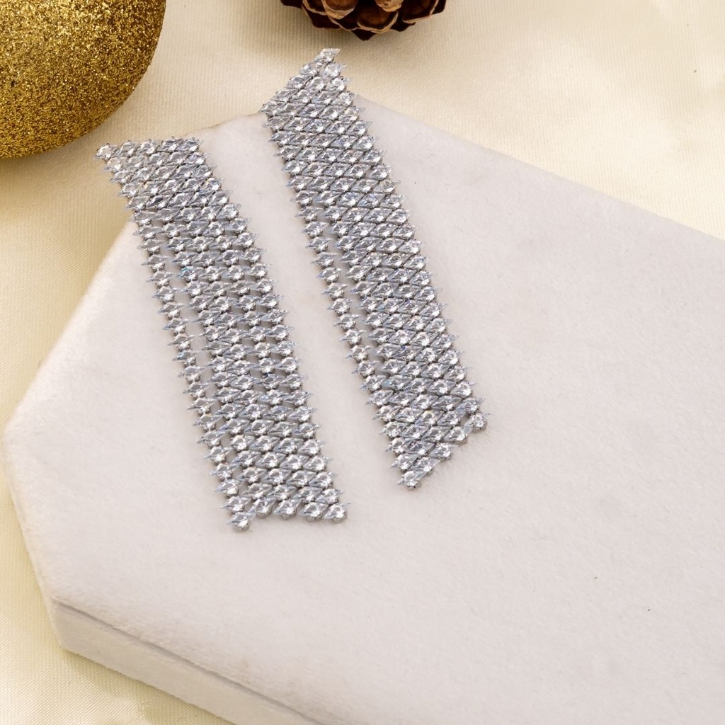 Aretes colgantes con zirconia baño 18k