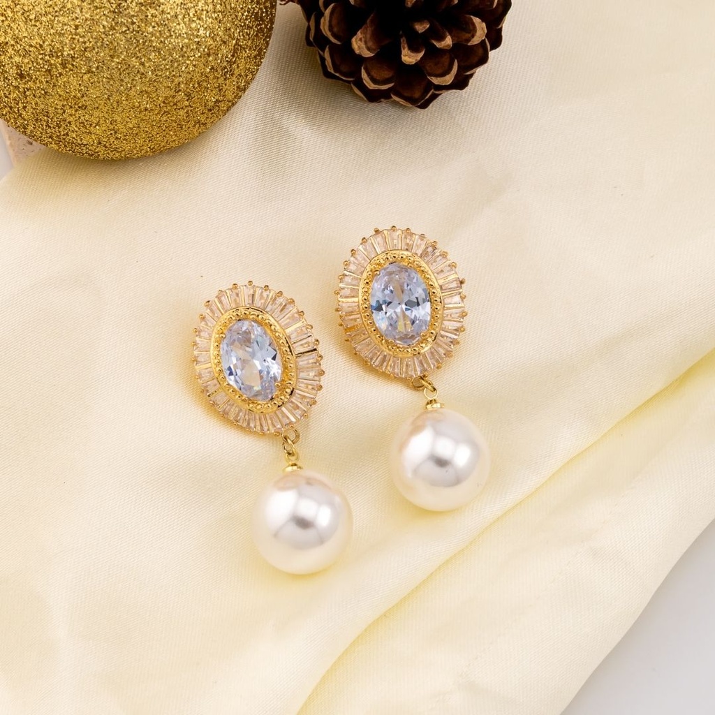 Aretes colgantes de perlas con zirconias baño 18k