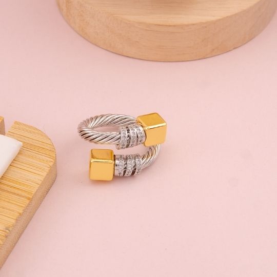 Anillo ajustable doble tono baño 18k