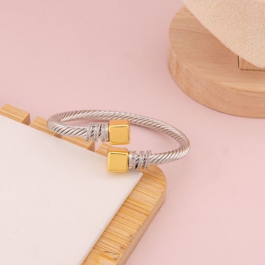 Brazalete ajustable doble tono baño 18k
