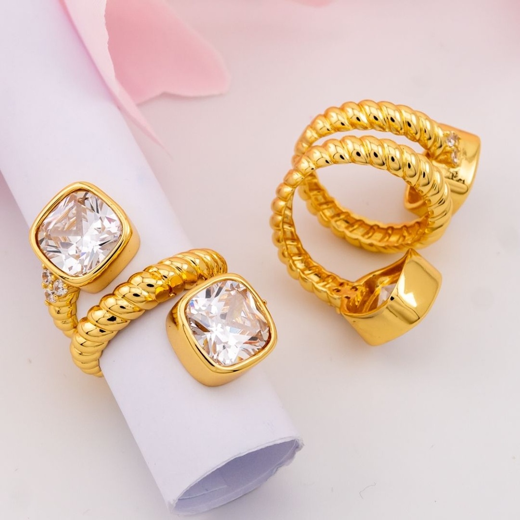 Anillo ajustable con zirconias baño 18k