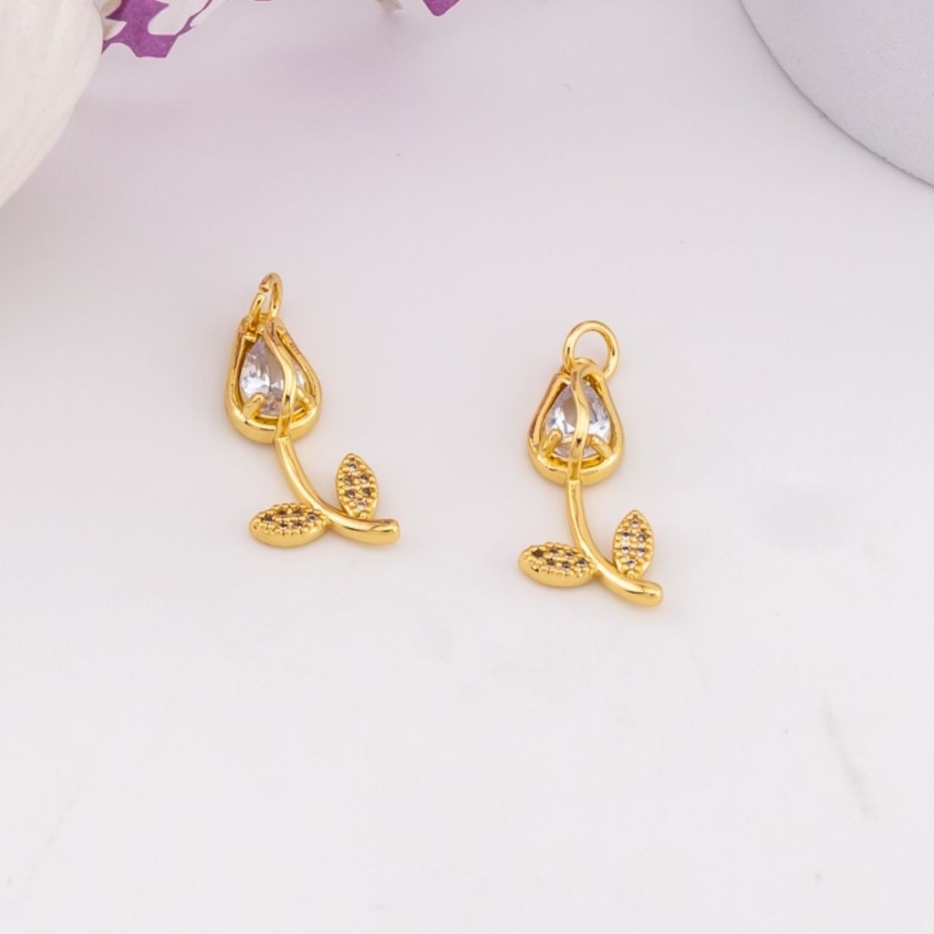 Dije de tulipan con zirconias baño 18k AB