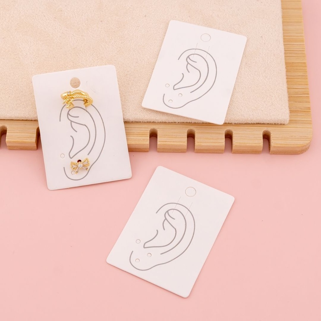 Cartoncito para piercings y earcuff