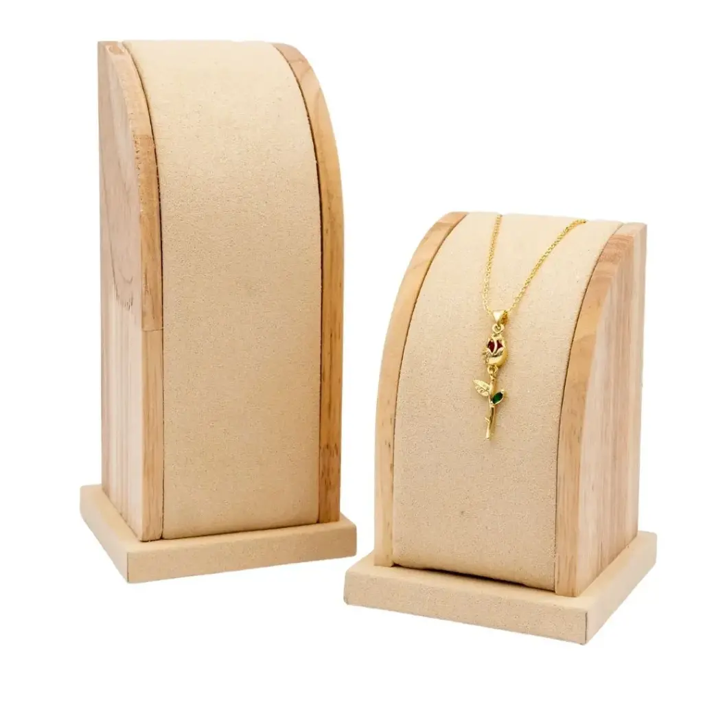 Set de exhibidores para joyas en madera 