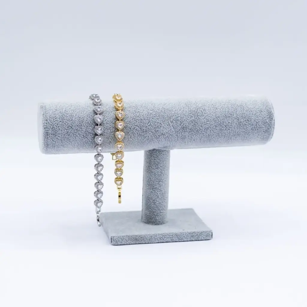 Exhibidor para pulseras en velvet GRIS  23.5 x 14 cm 