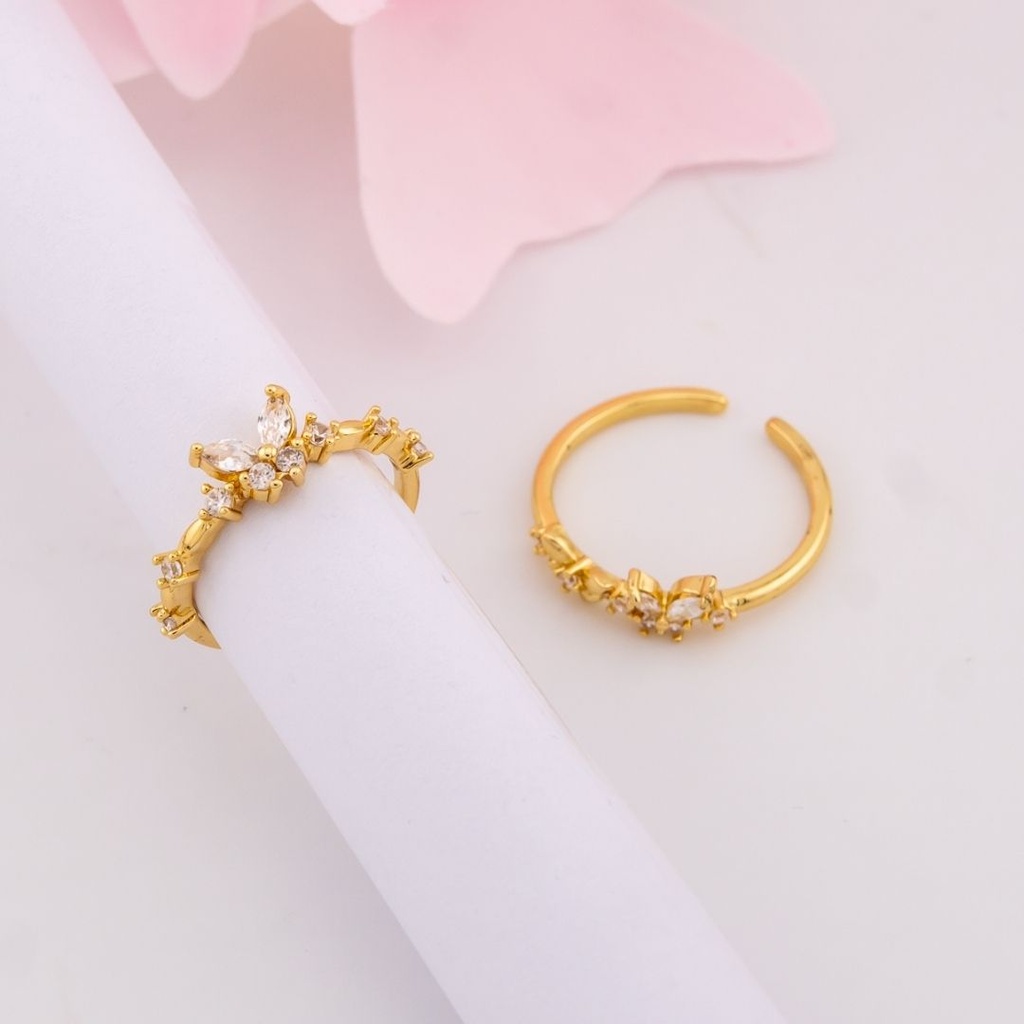 Anillo ajustable de mariposa con zirconias baño 18k