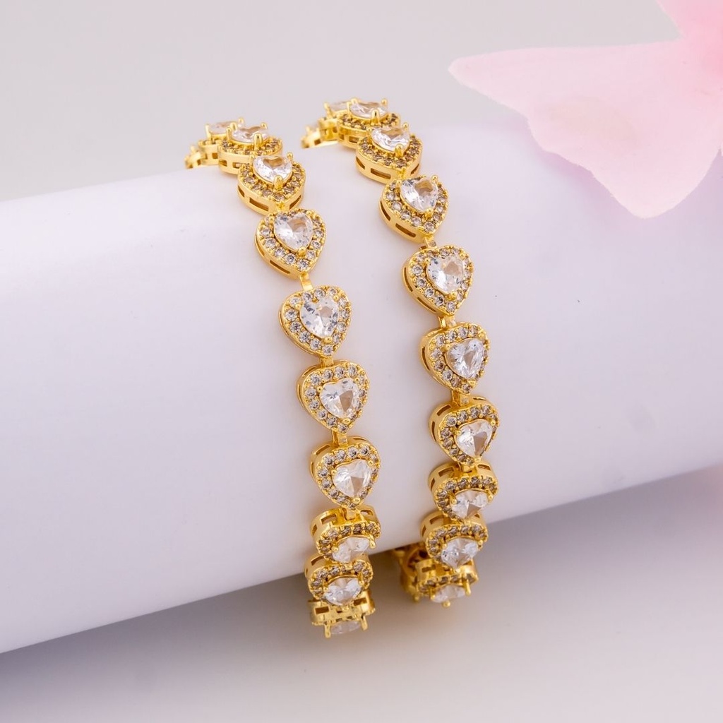 Pulsera de corazones con zirconias baño 18k