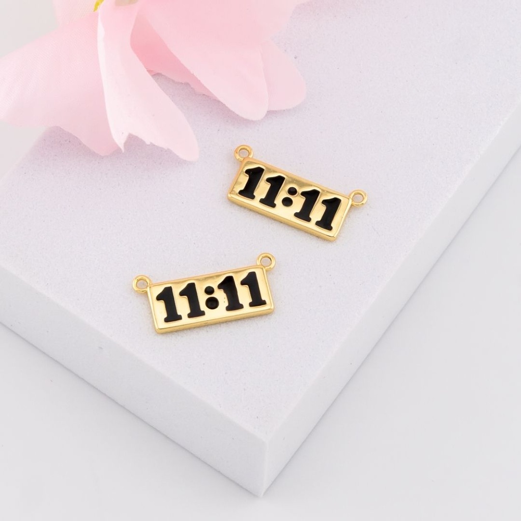 Dije 11:11 esmaltado baño 18k