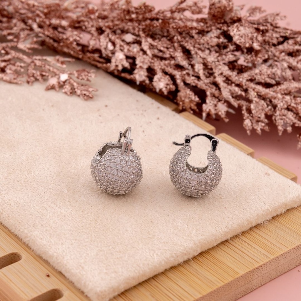 Argollas con zirconias baño 18k