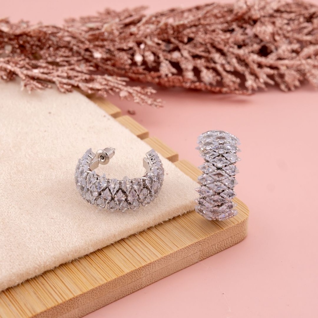 Argollas con zirconias baño 18k