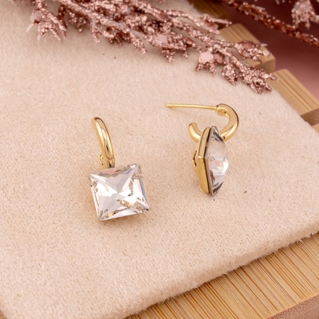 Aretes colgantes con cristal baño 18k