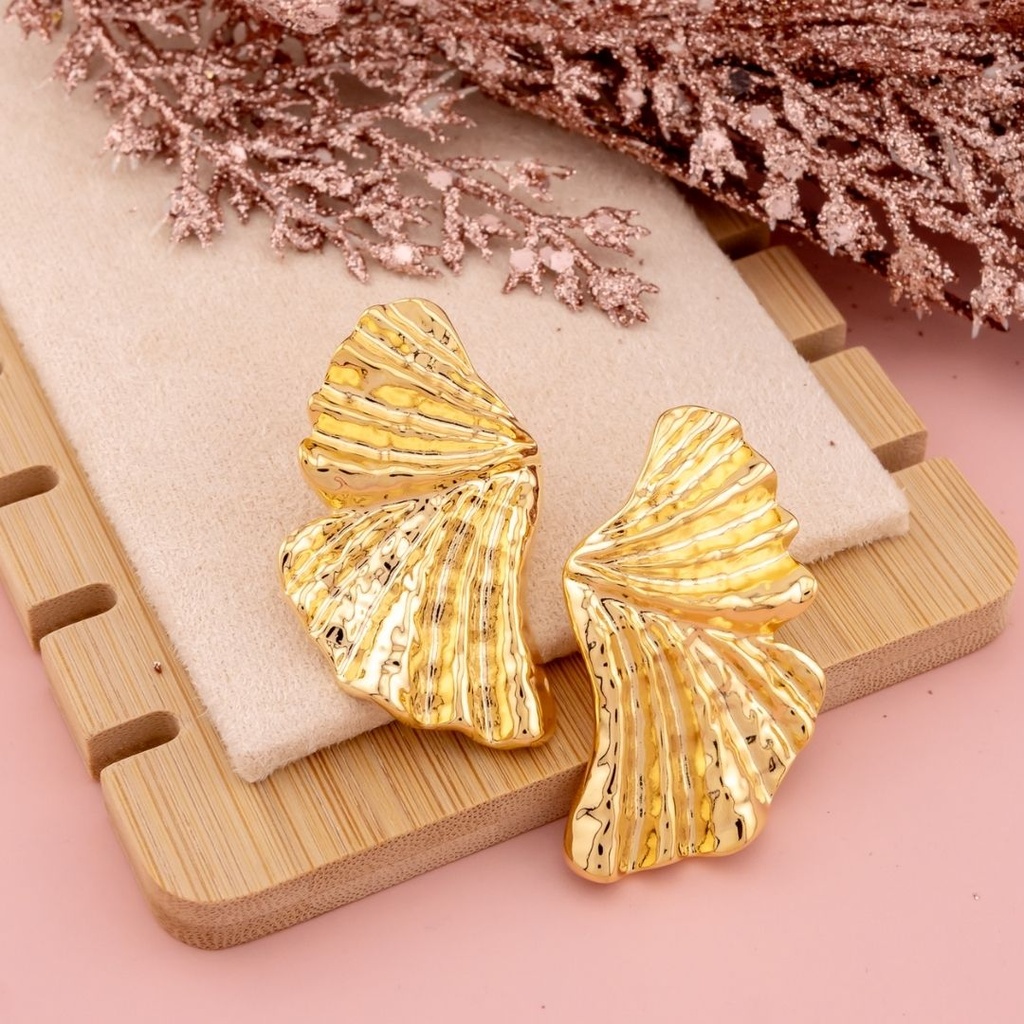 Aretes stud baño 18k