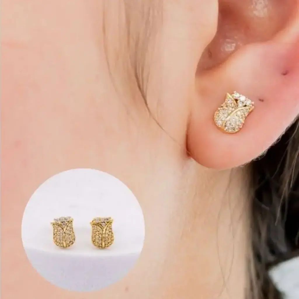Piercings de tulipan con zirconias baño 18k