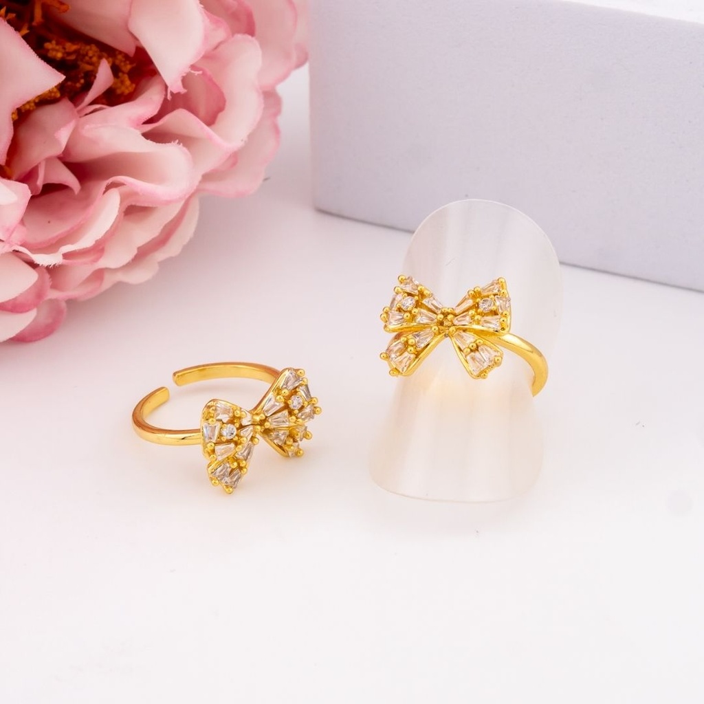 Anillo ajustable de chongo con zirconias baño 18k