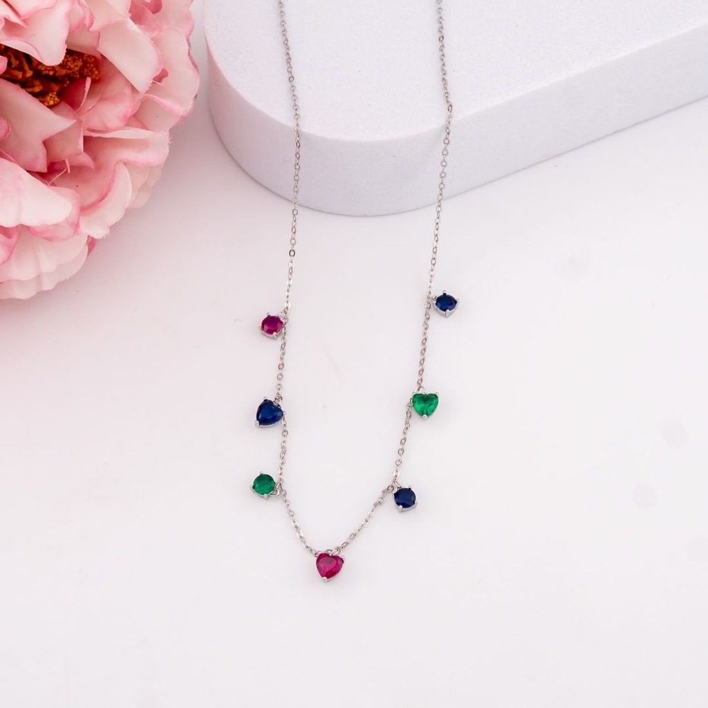 Cadena de corazones con zirconias baño 18k plateada