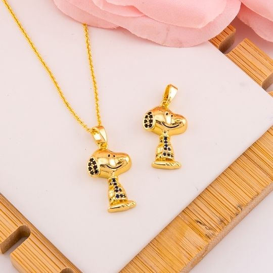 Dije de Snoopy con micropave