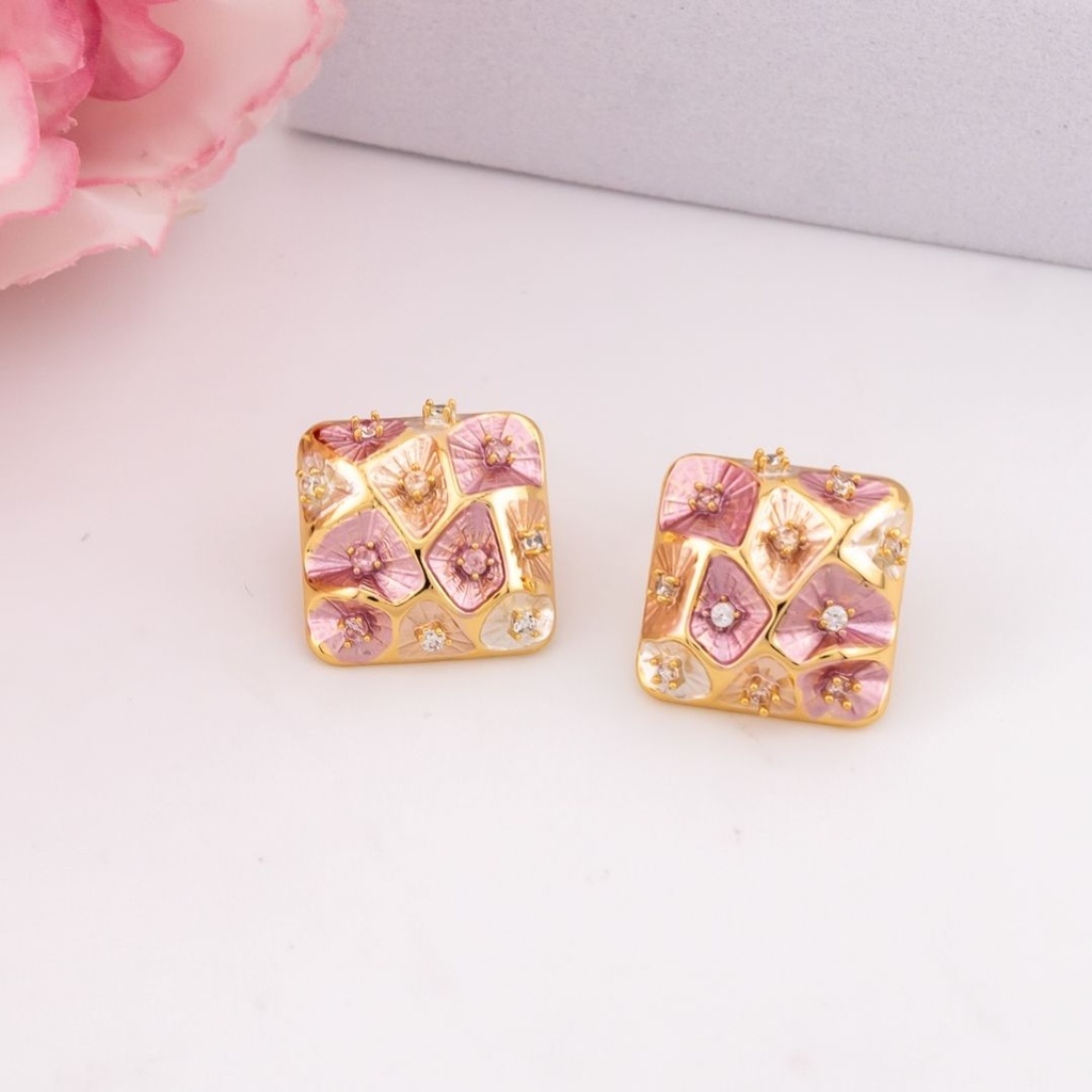 Aretes cuadrados con zirconias baño 18k