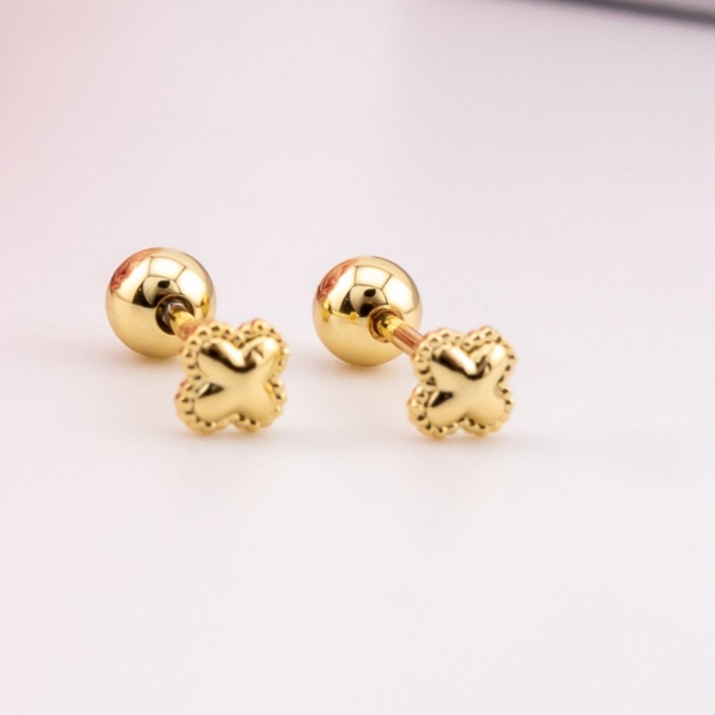 Piercings de trebol baño 18k