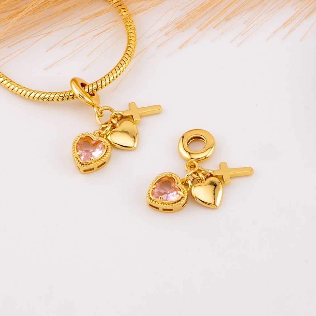 Charm de corazones con cruz baño 18k