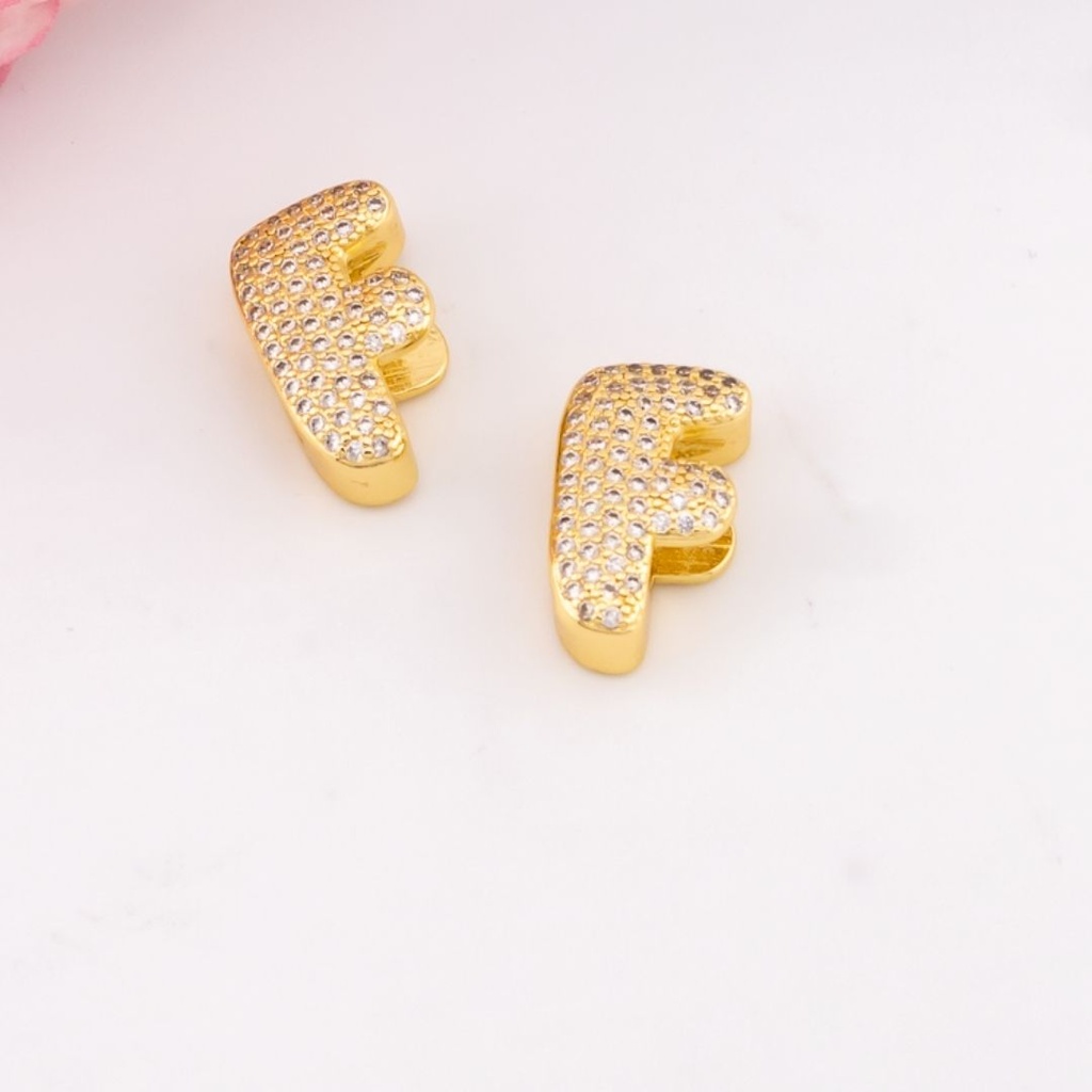 Separador de letras chunky con zirconias baño 18k