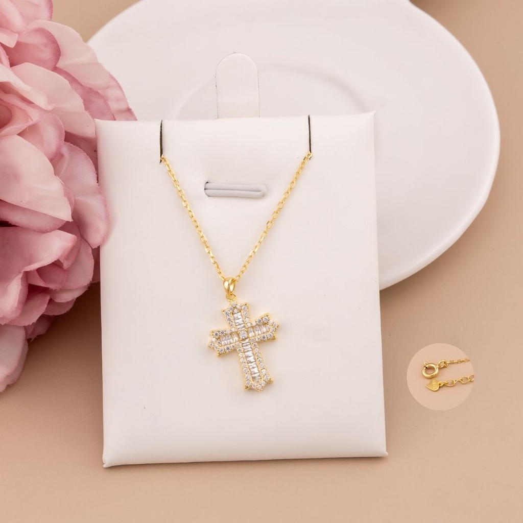 Cadena de cruz con zirconias plata 925