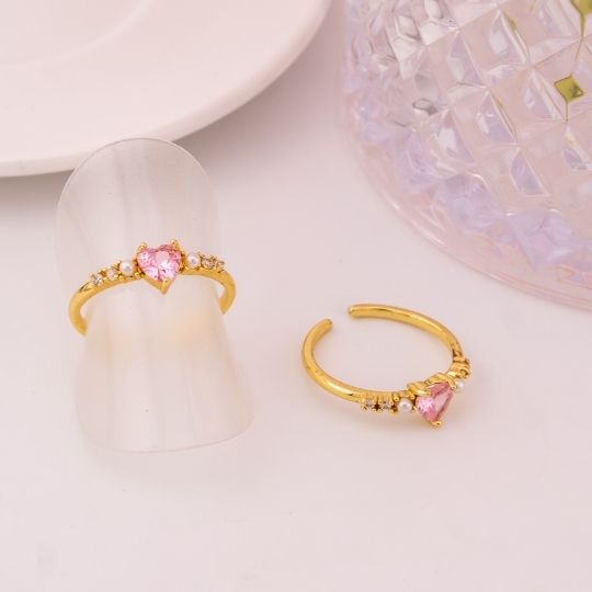 Anillo ajustable de corazon con zirconias baño 18k