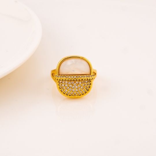 Anillo madre perla con zirconias baño 18k