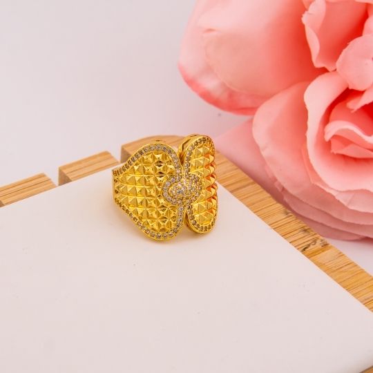Anillo chunky con zirconias baño 18k