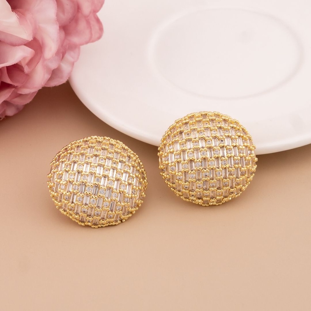 Aretes stud redondos con zirconias baño 18k