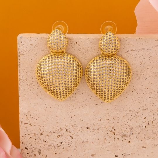 Aretes colgantes con zirconias baño 18k