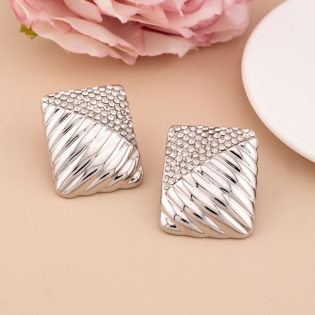 Aretes rectangulares con zirconias baño 18k plat