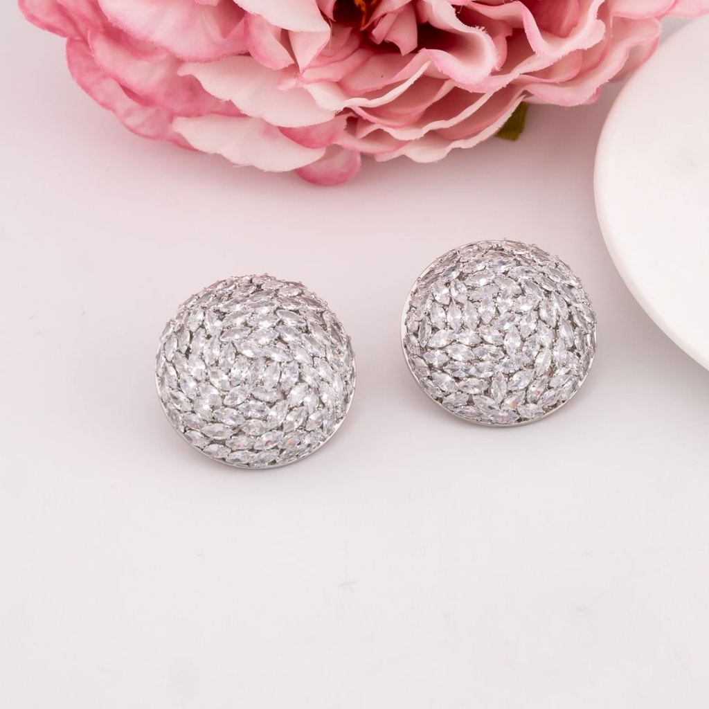 Aretes stud redondos con zirconias baño 18k plat