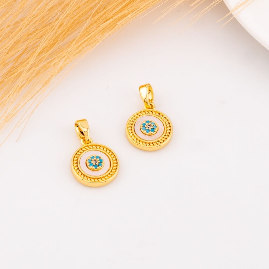 Dije redondo con madre perla baño 18k