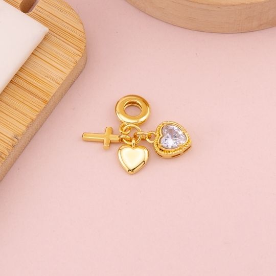 Charm con tres colgantes baño 18k