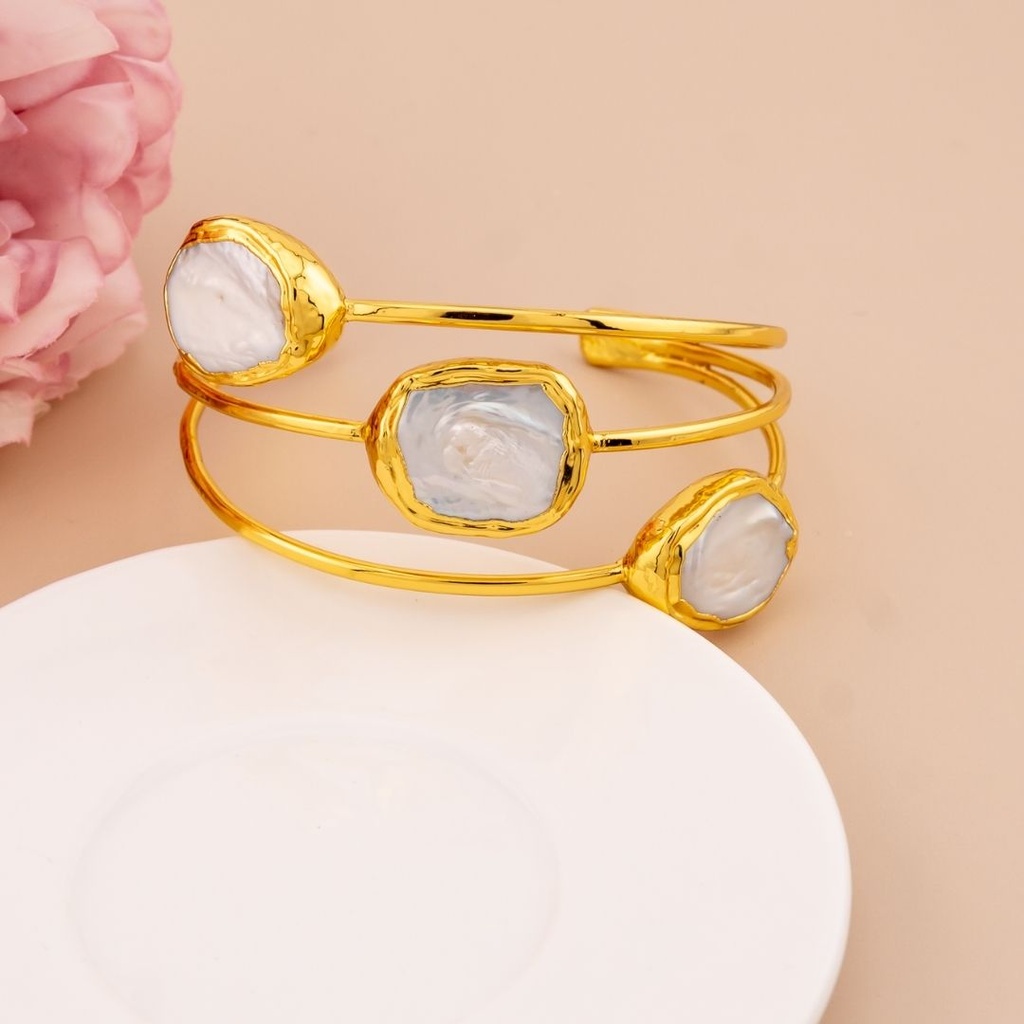 Brazaleete de perlas barrocas engastado en Goldfilled