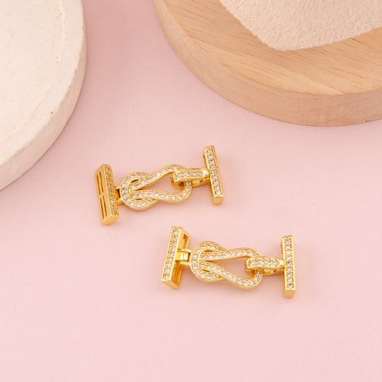 Broche fancy en micropave