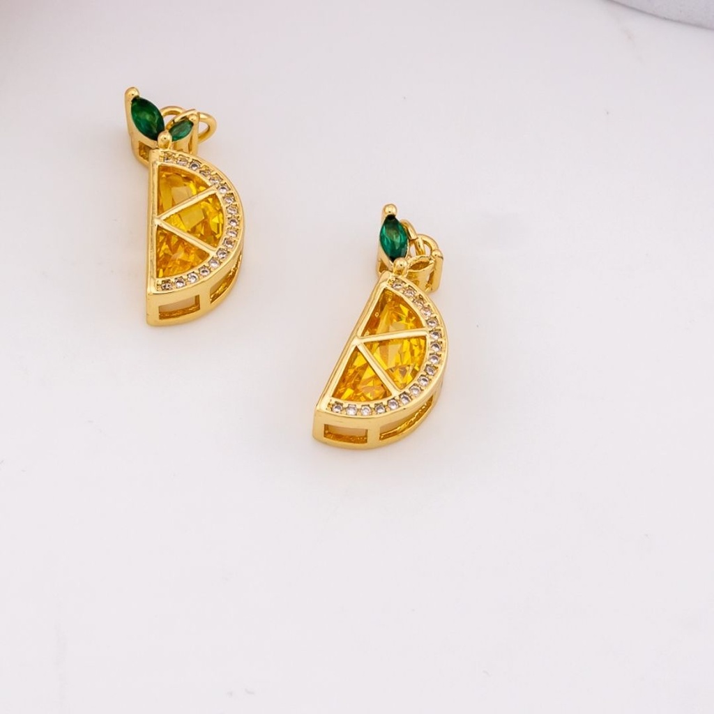 Dije de naranja con zirconias baño 18k