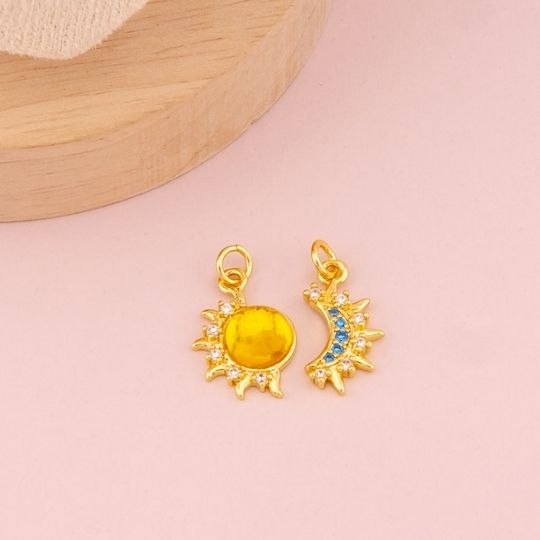 Set de dijes Sol y luna baño 18k