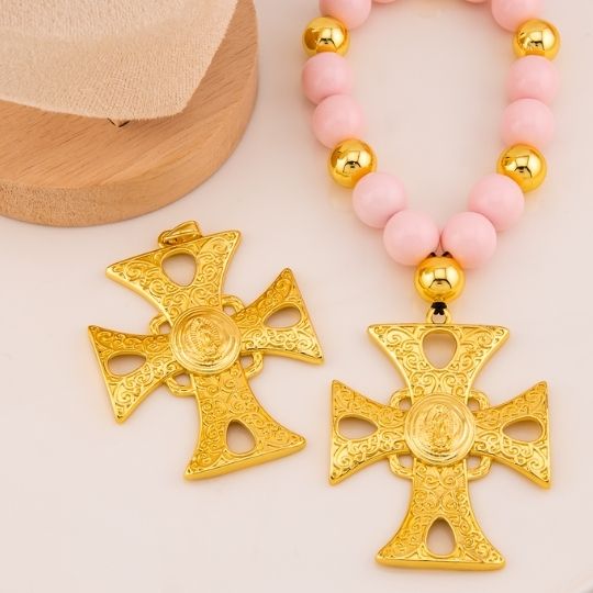 Dije religioso de cruz baño 18k