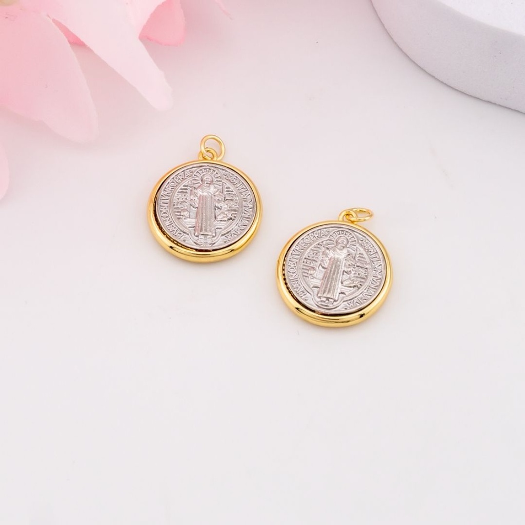 Dije San Benito doble tono baño 18k