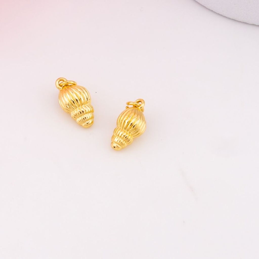 Dije caracol baño 18k